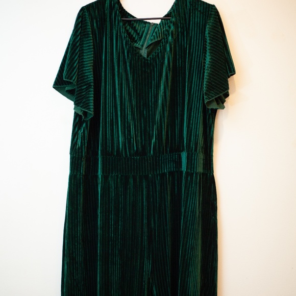 Shein 5xl green velour jumpsuit